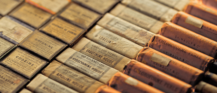 Frascos antiguos de farmacia